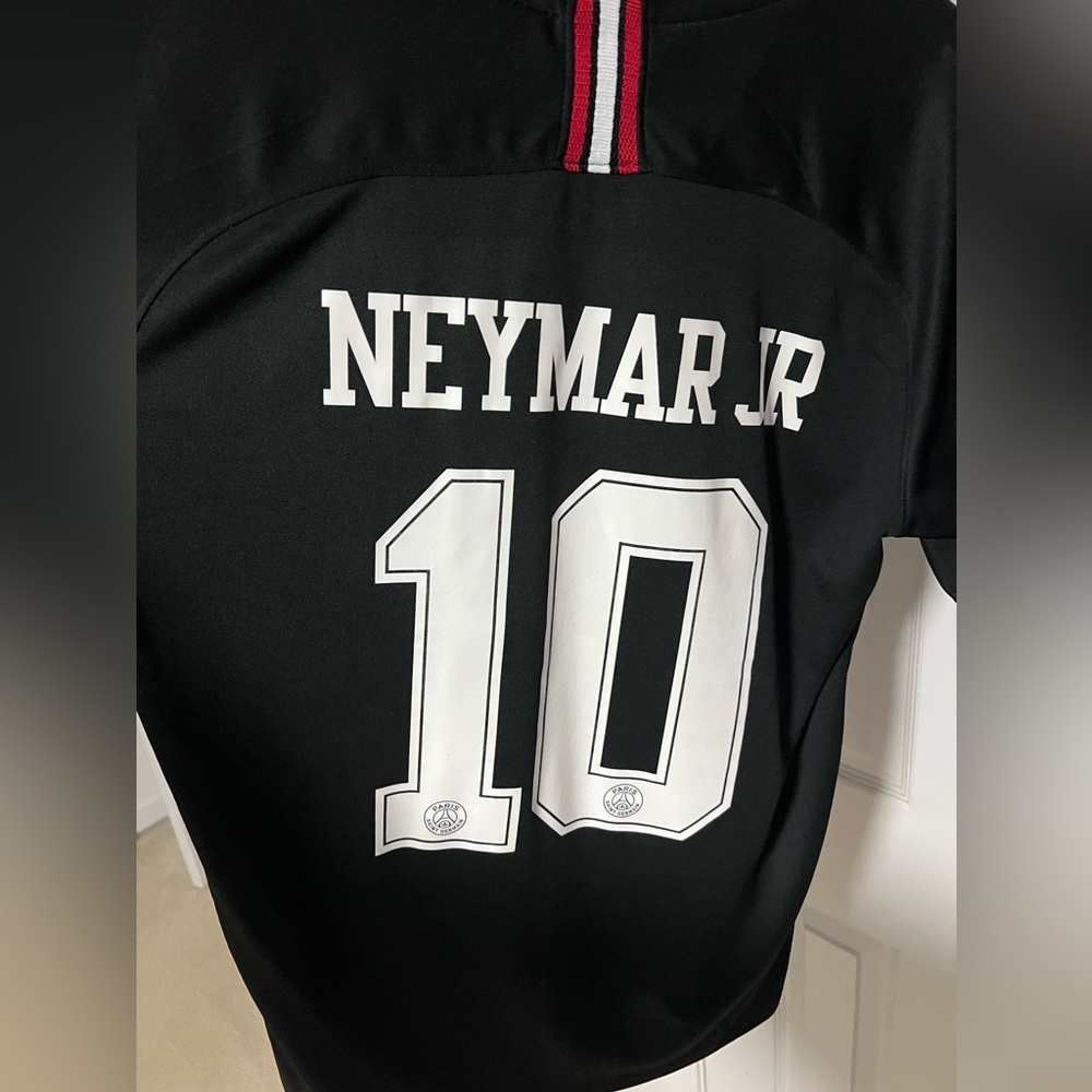 Neymar Jr. PSG jersey